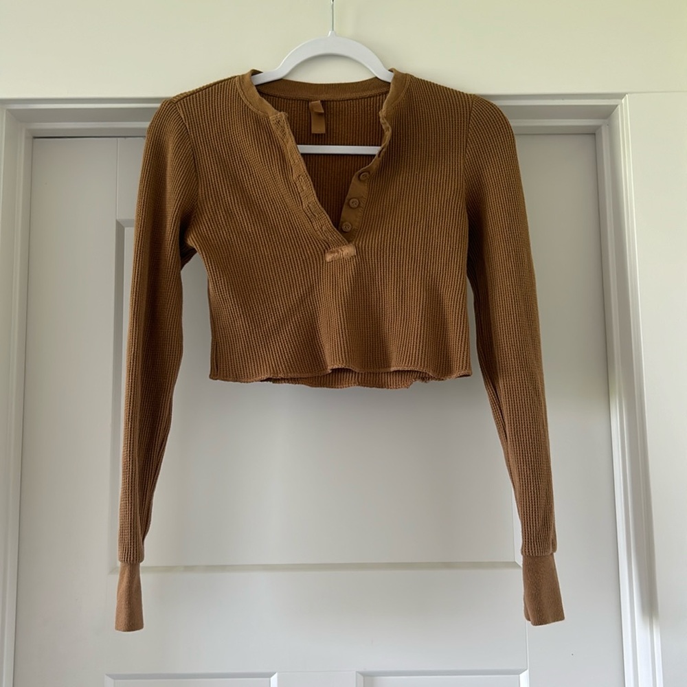 Skims cropped Henley